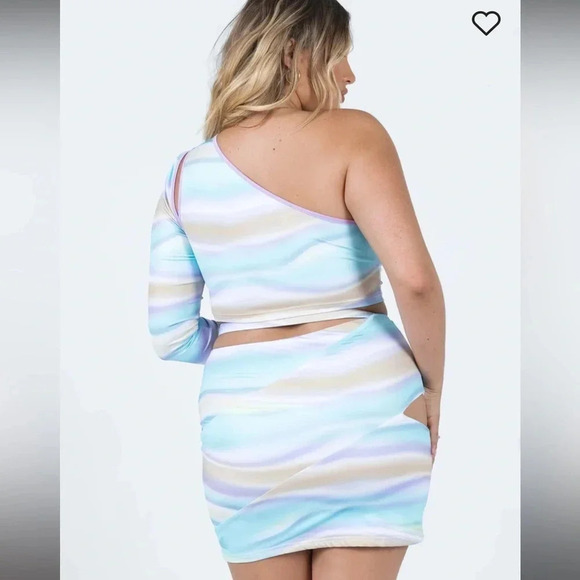 NWT PRINCESS POLLY- SIZE 4 SIDE CUTOUT MARBLE MINI SKIRT - Picture 3 of 4